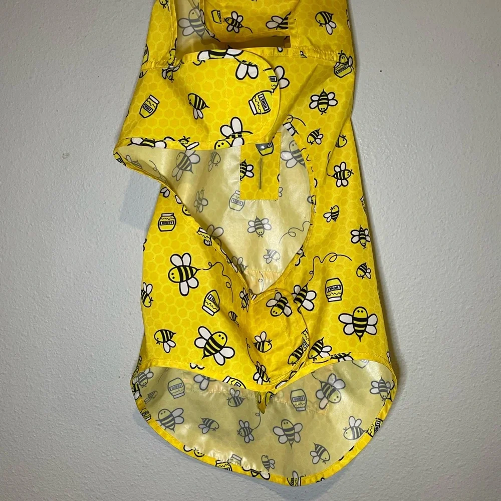 Canada Pooch Yellow Bee Print Dog Shirt